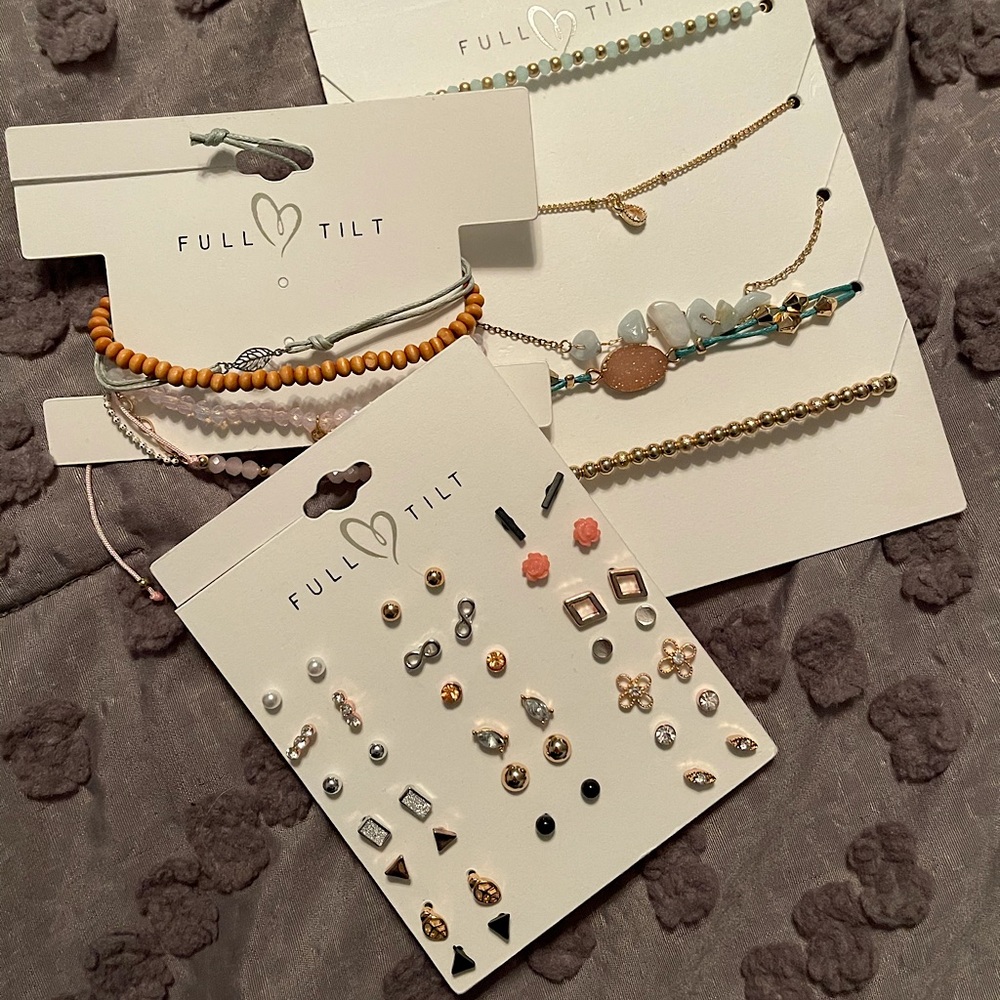 Tilly’s Full Tilt Bundle